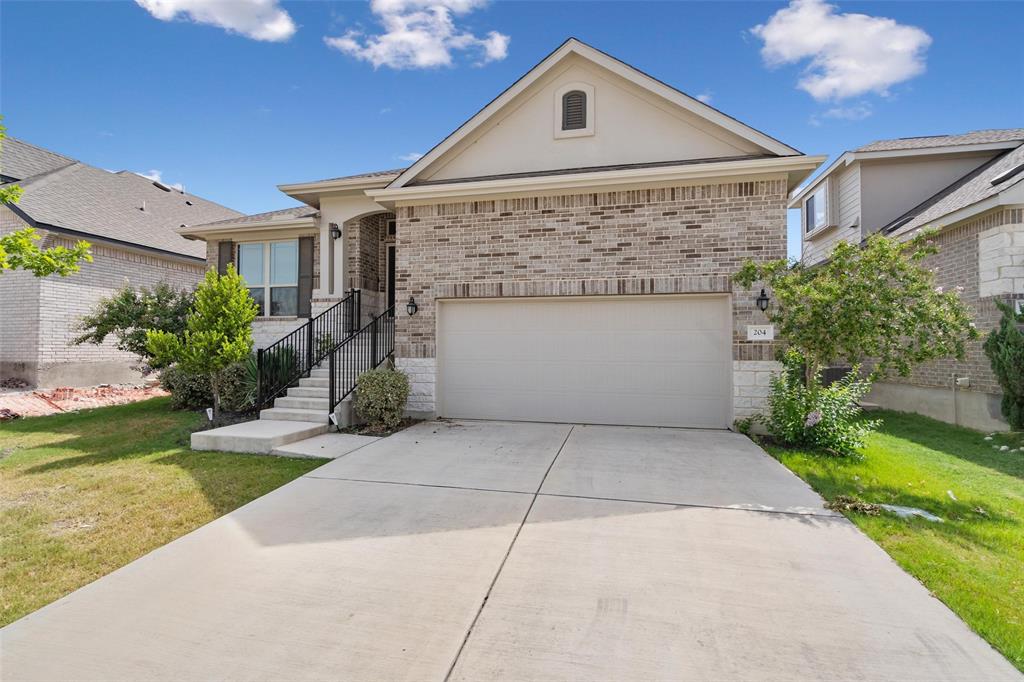 204 Crescent Heights DR