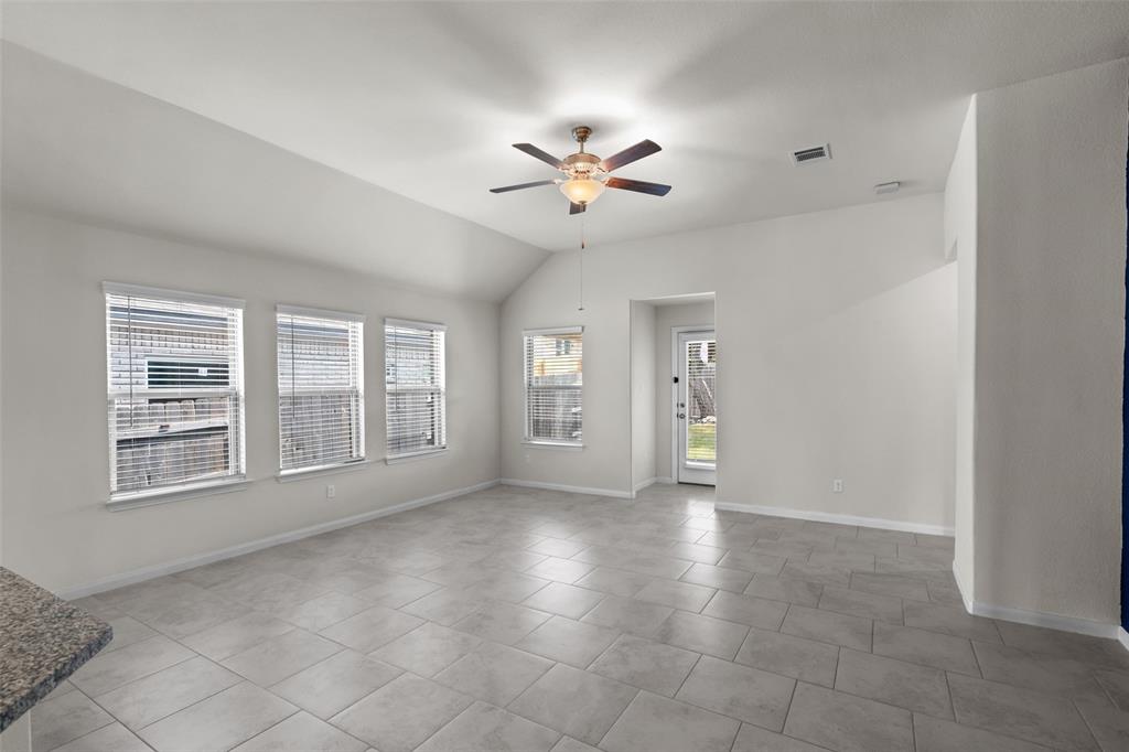 204 Crescent Heights DR