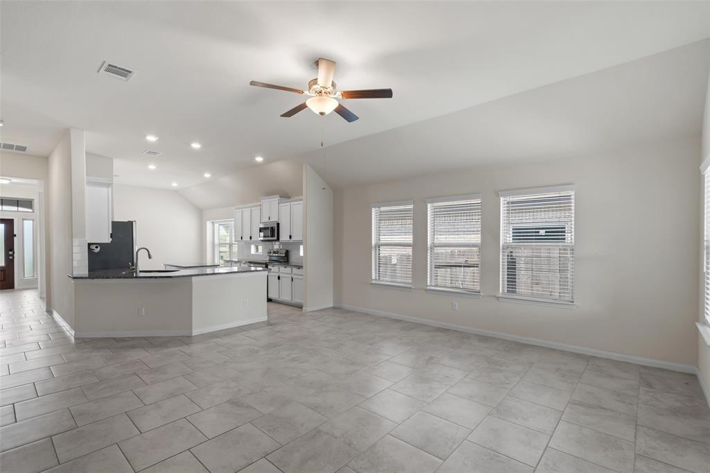 204 Crescent Heights DR