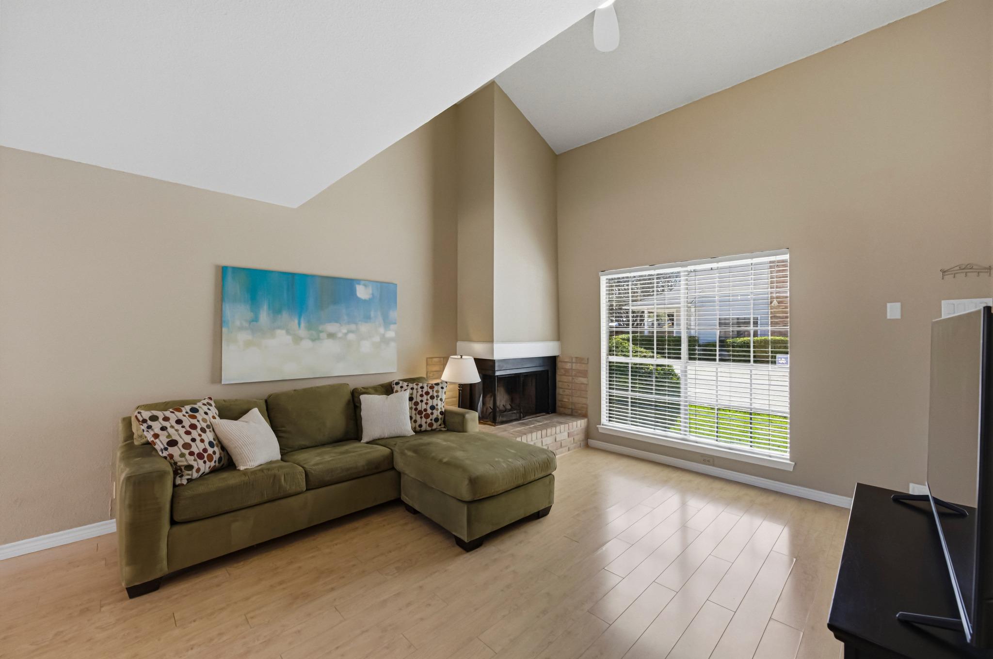 5604 Woodrow Ave # 15