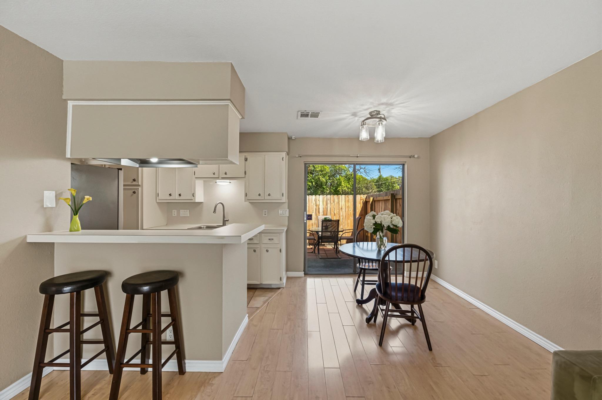 5604 Woodrow Ave # 15