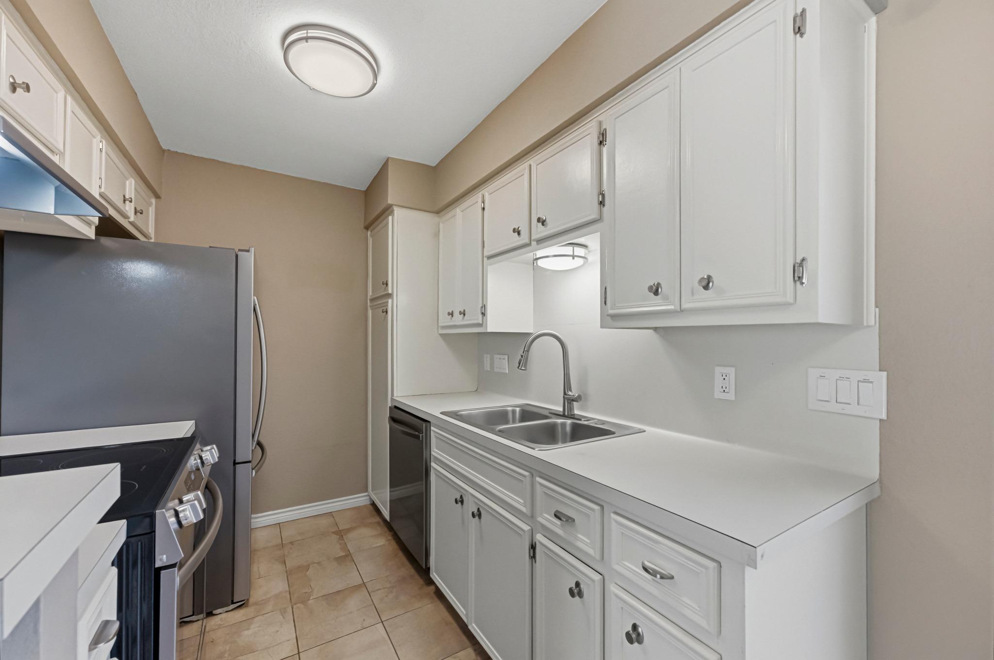 5604 Woodrow Ave # 15