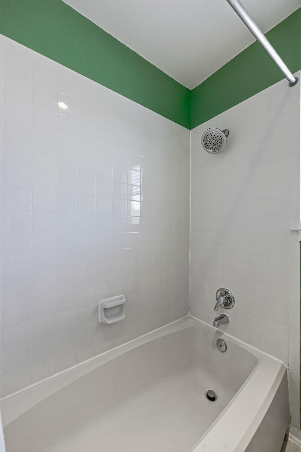 5604 Woodrow Ave # 15