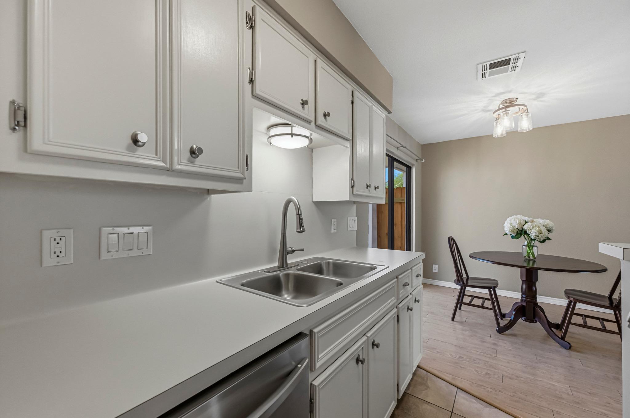 5604 Woodrow Ave # 15