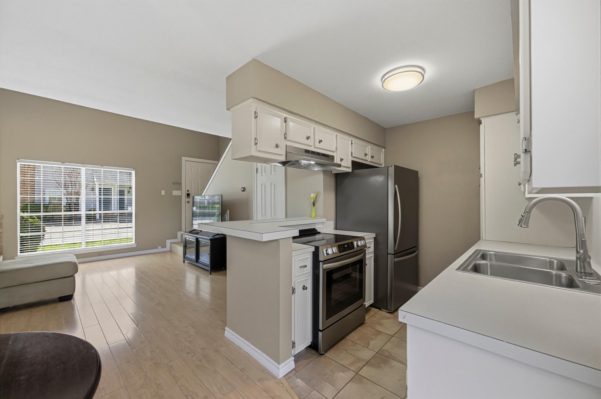 5604 Woodrow Ave # 15