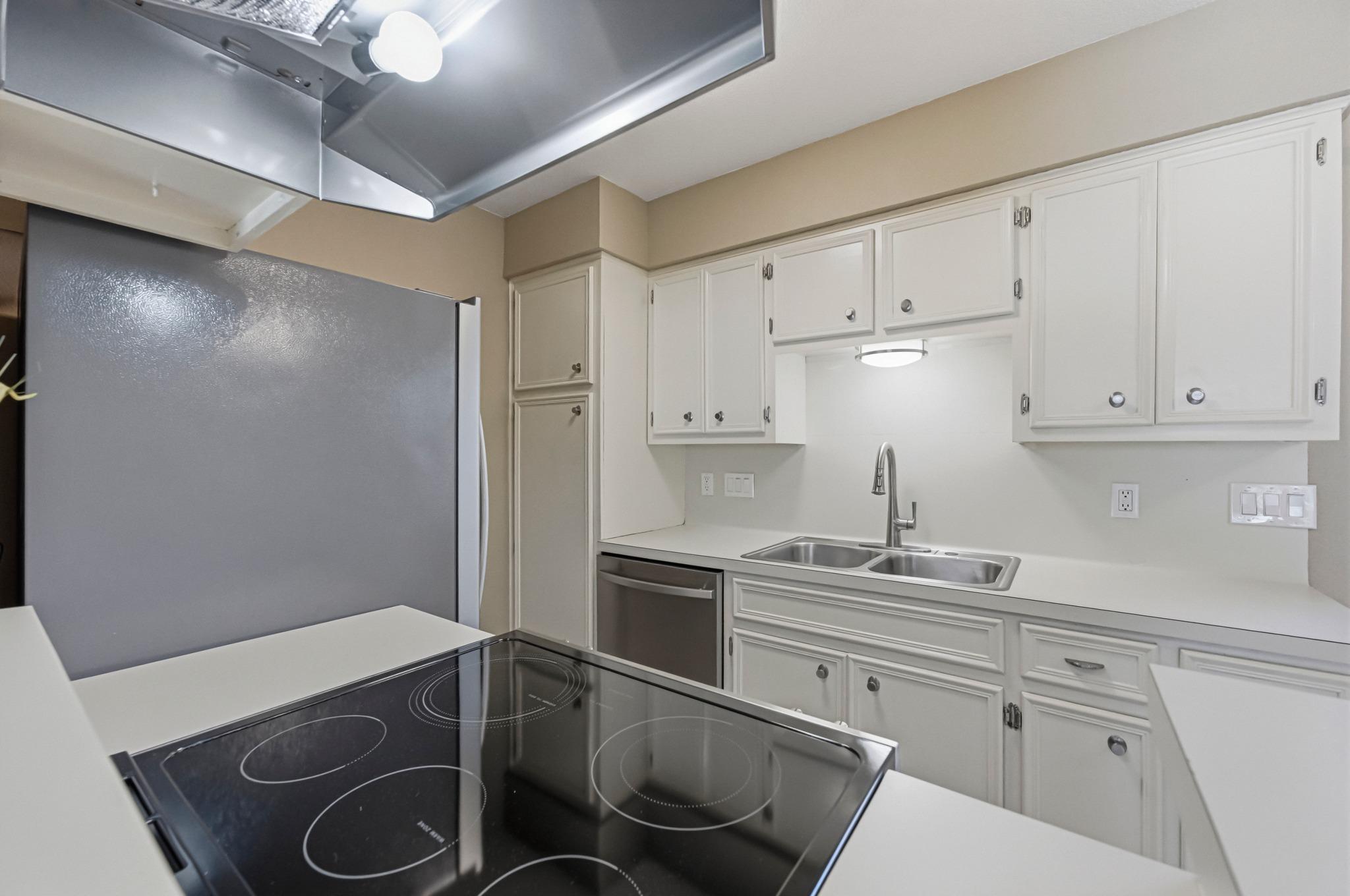 5604 Woodrow Ave # 15