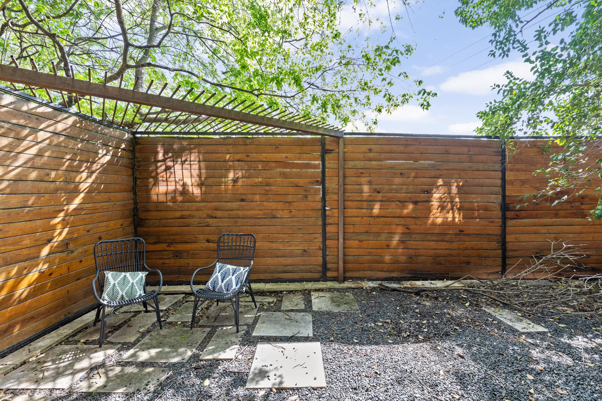 1907 W 30th ST