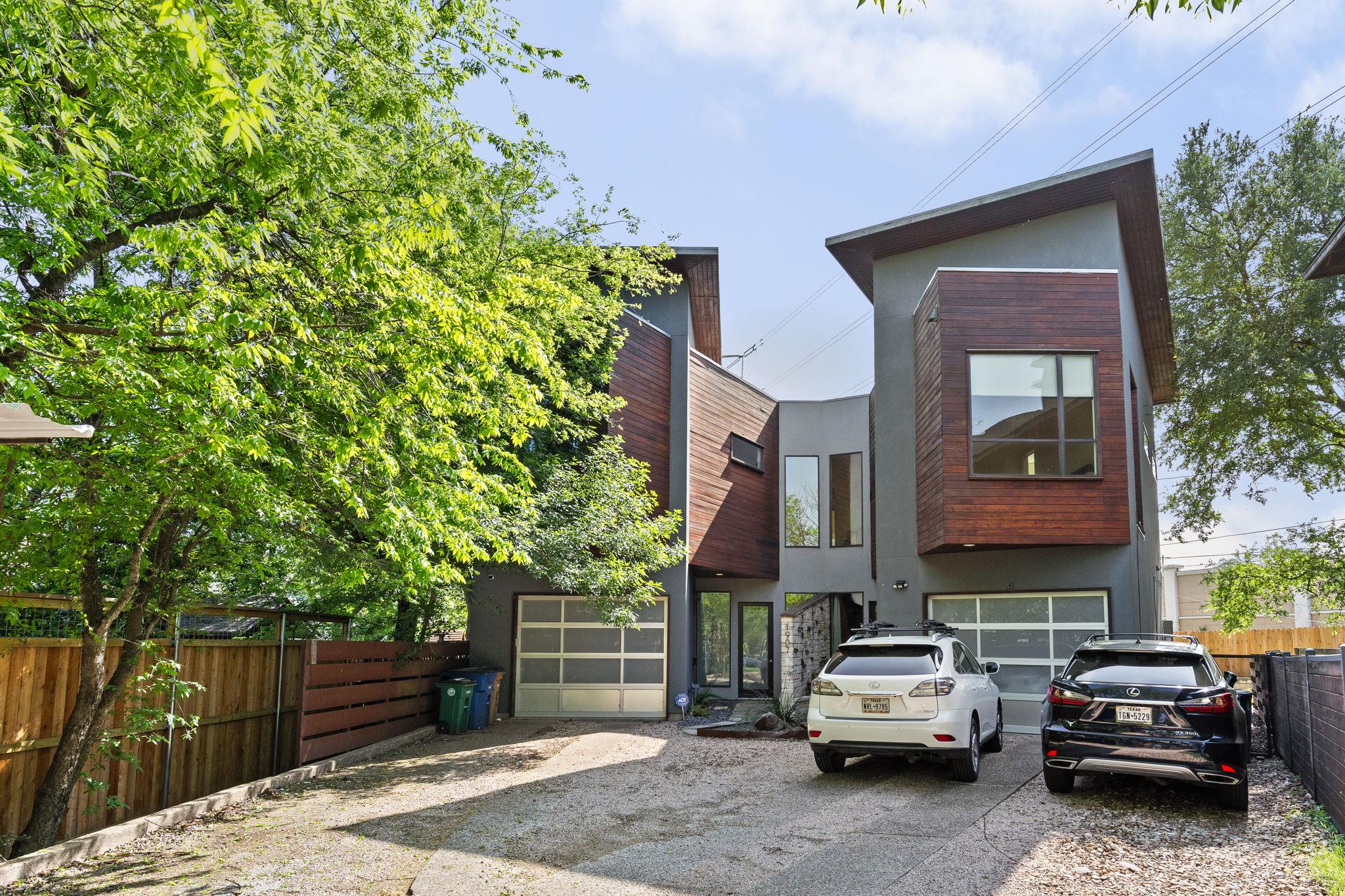 1907 W 30th ST