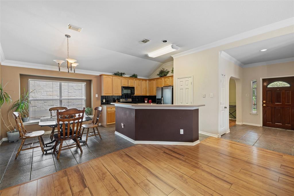 4104 Canyon Glen CIR