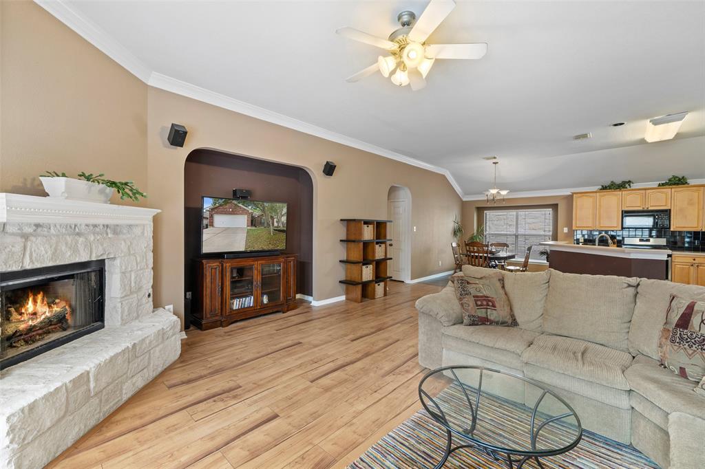 4104 Canyon Glen CIR