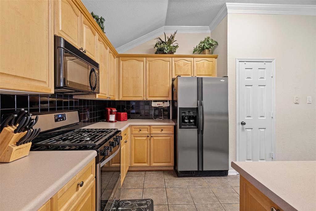 4104 Canyon Glen CIR