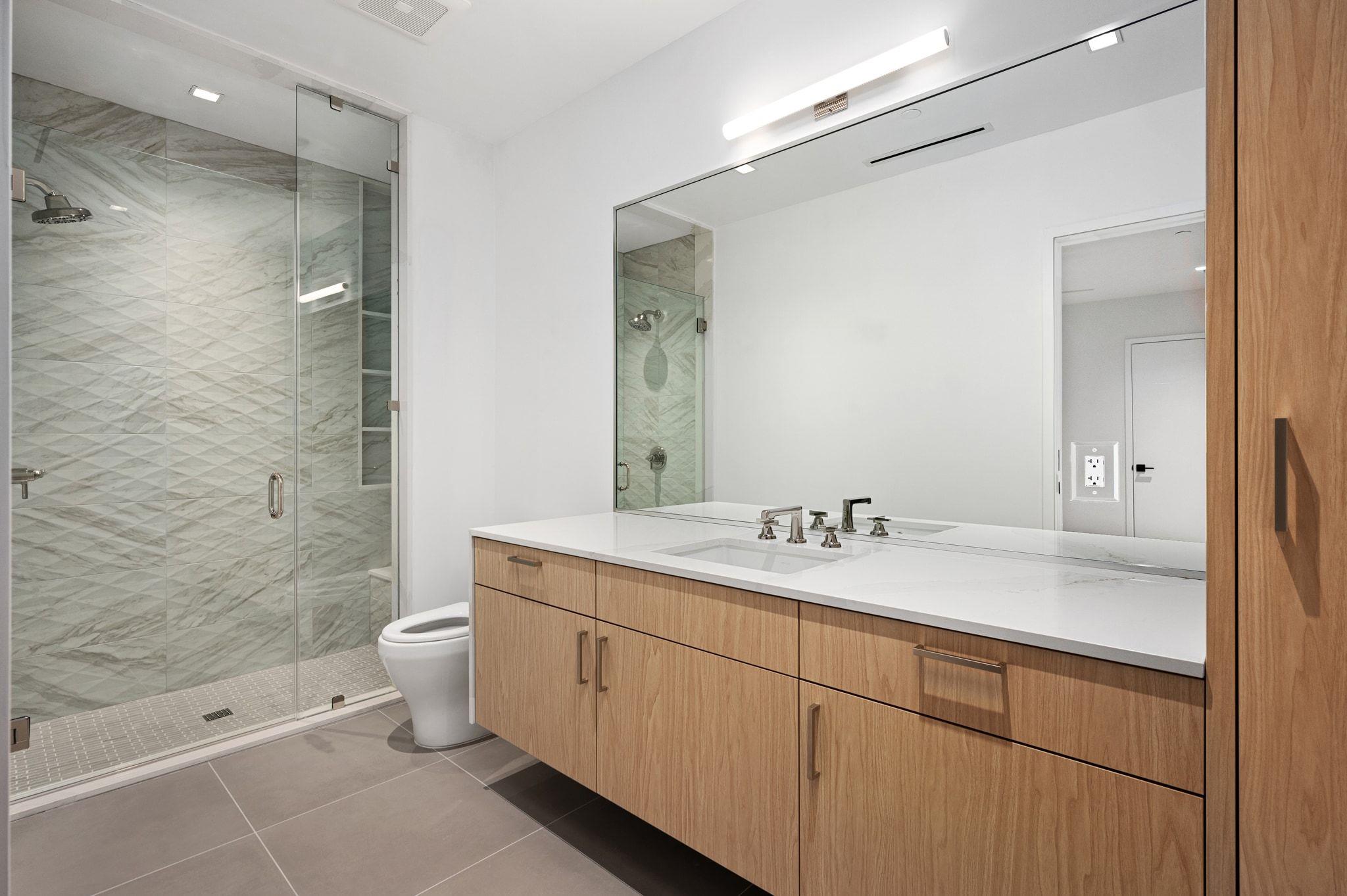 1006 Baylor ST # 201