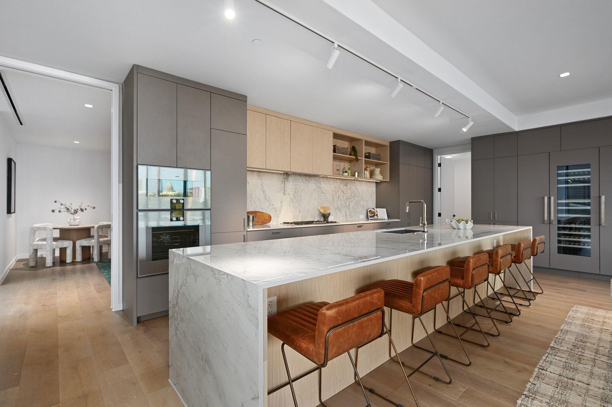 1006 Baylor ST # 201