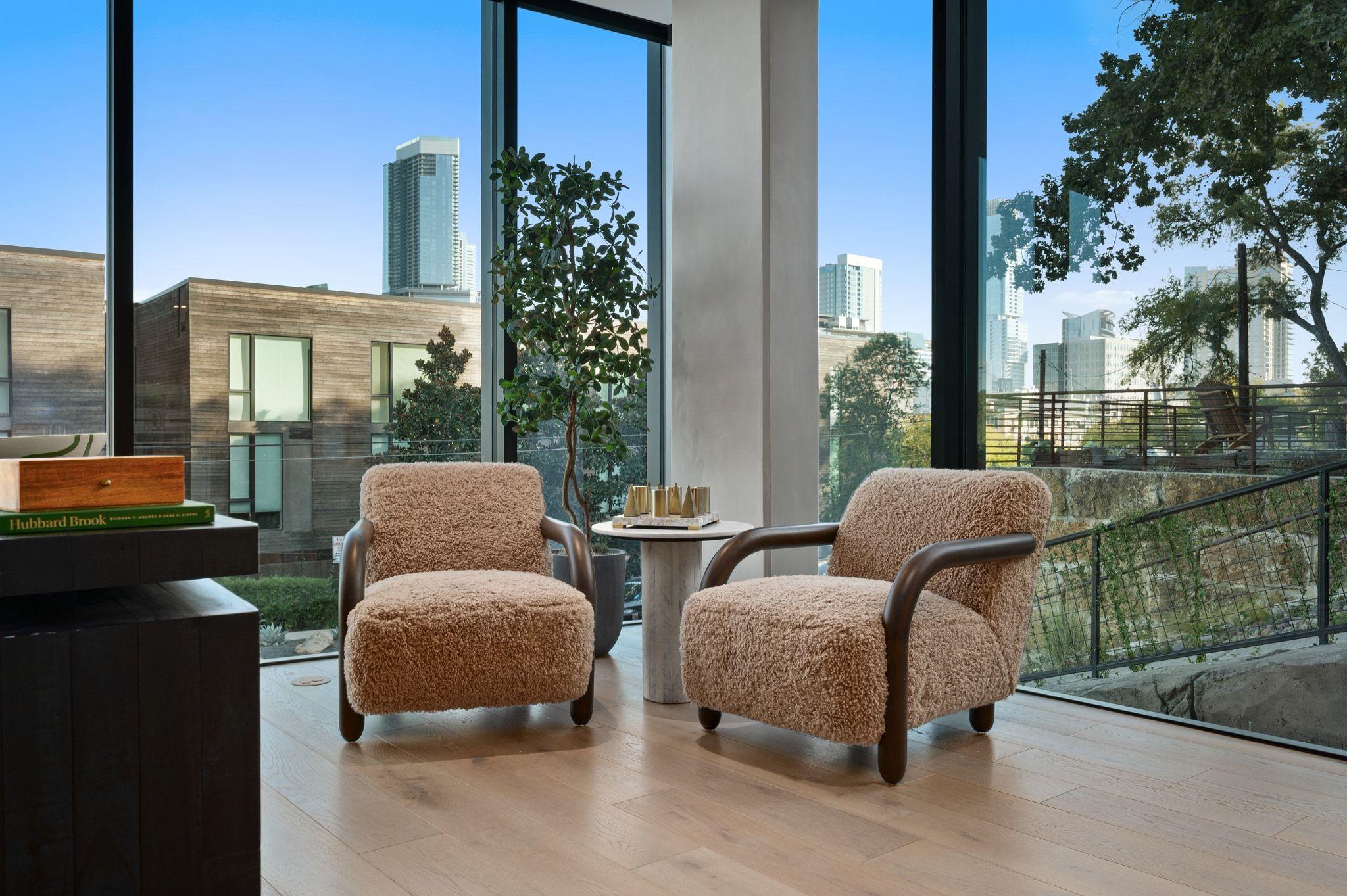 1006 Baylor ST # 201