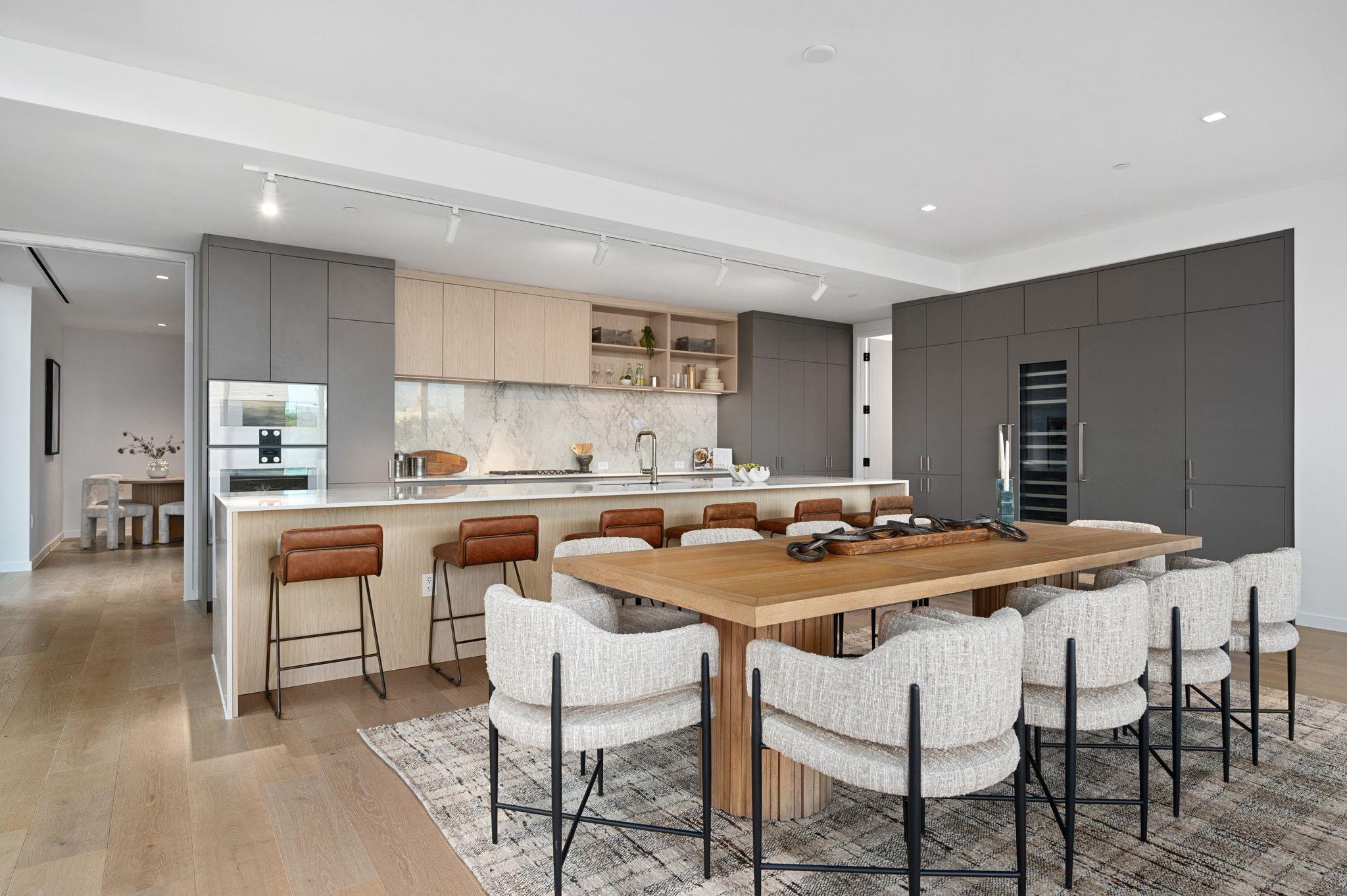 1006 Baylor ST # 201