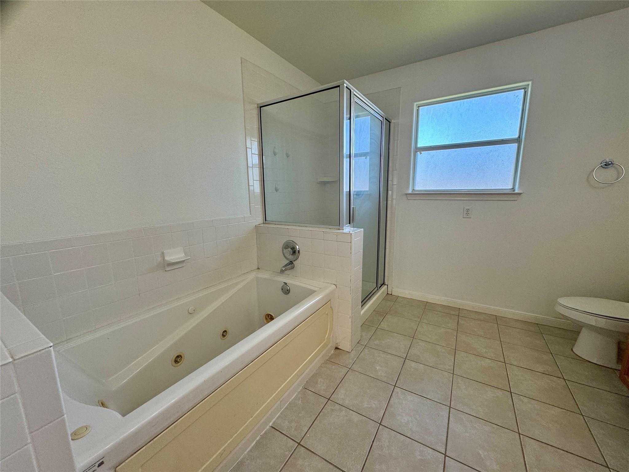 710 Honeysuckle DR