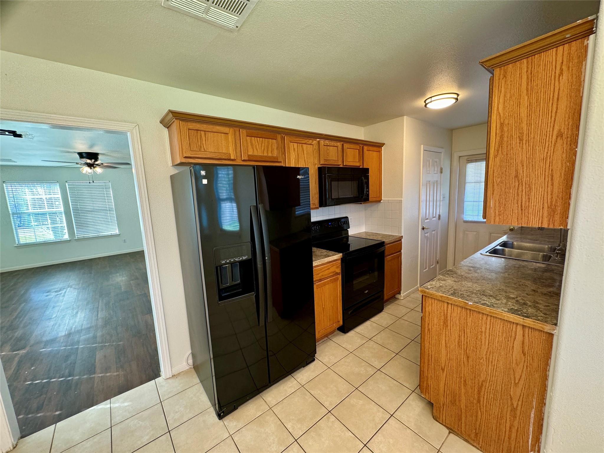710 Honeysuckle DR
