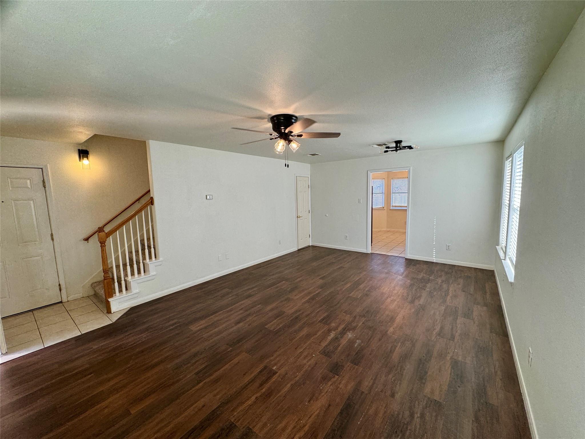 710 Honeysuckle DR