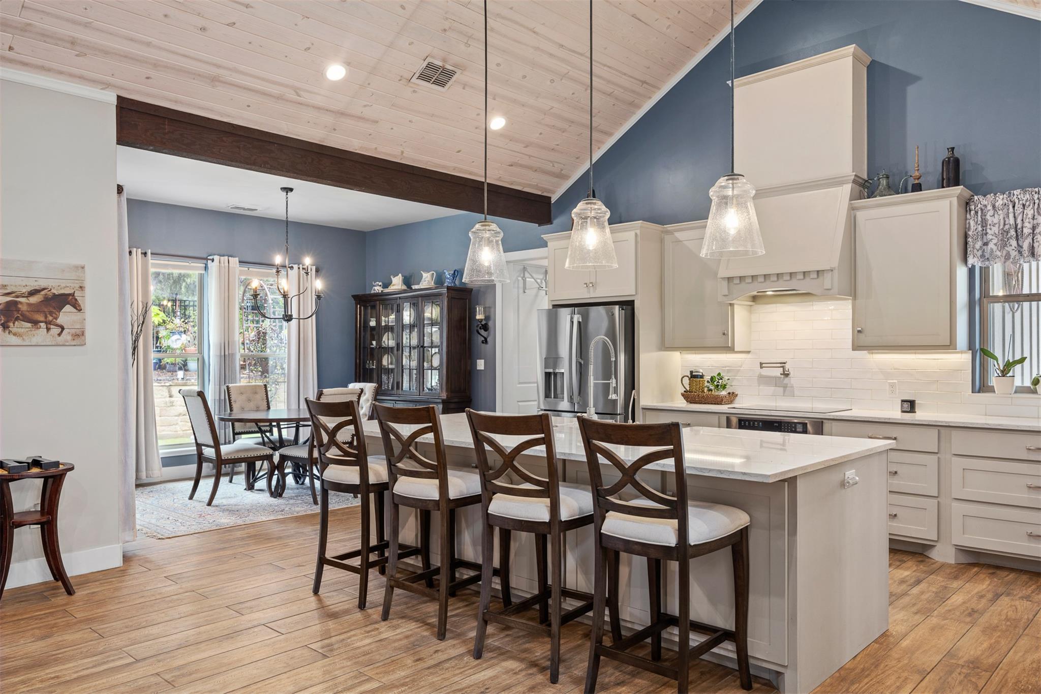 522 S San Juan