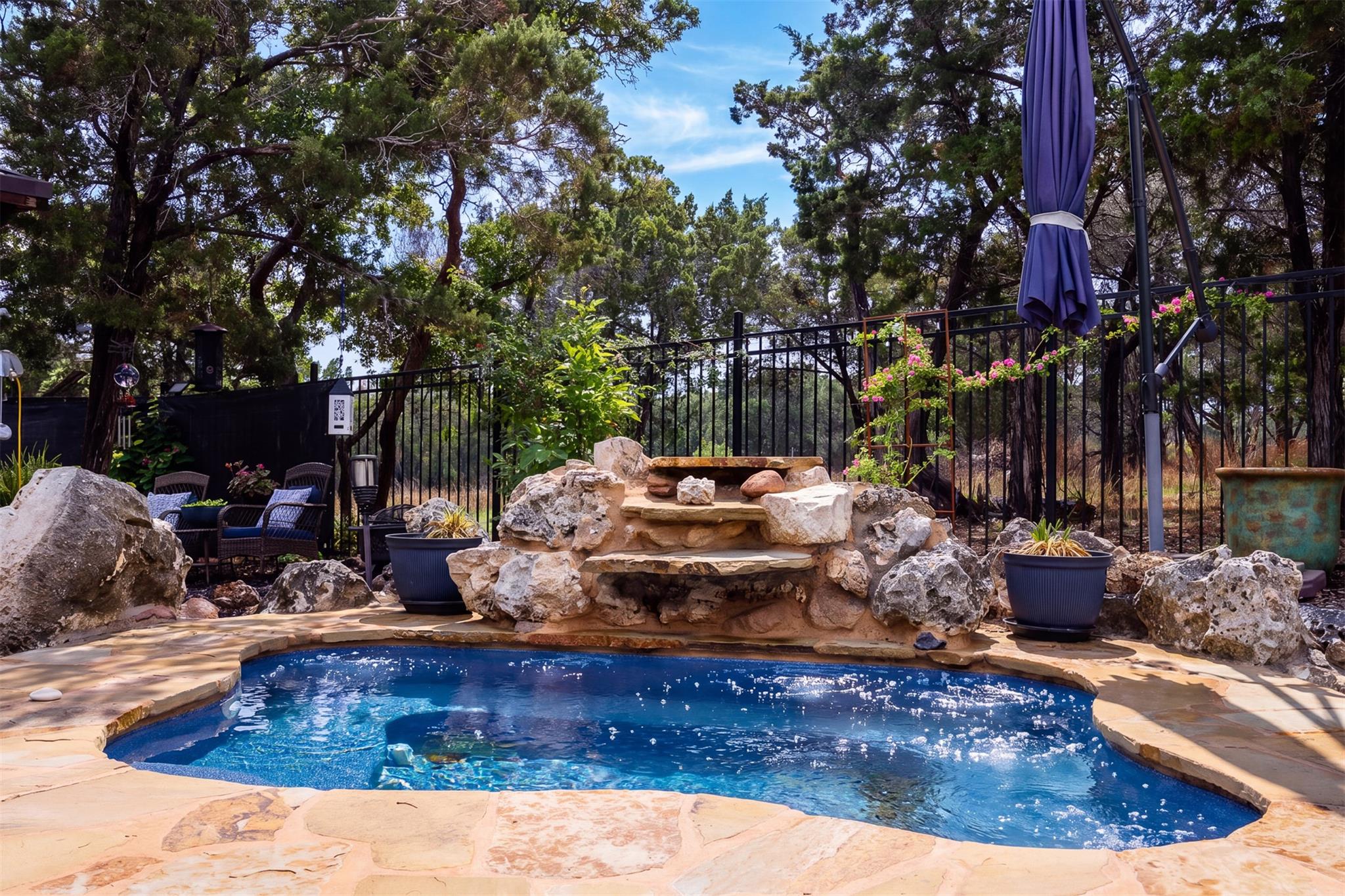 522 S San Juan