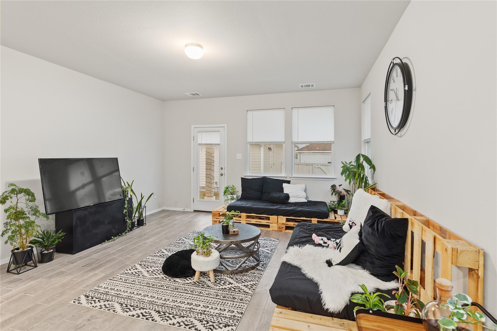 308 Catalina DR