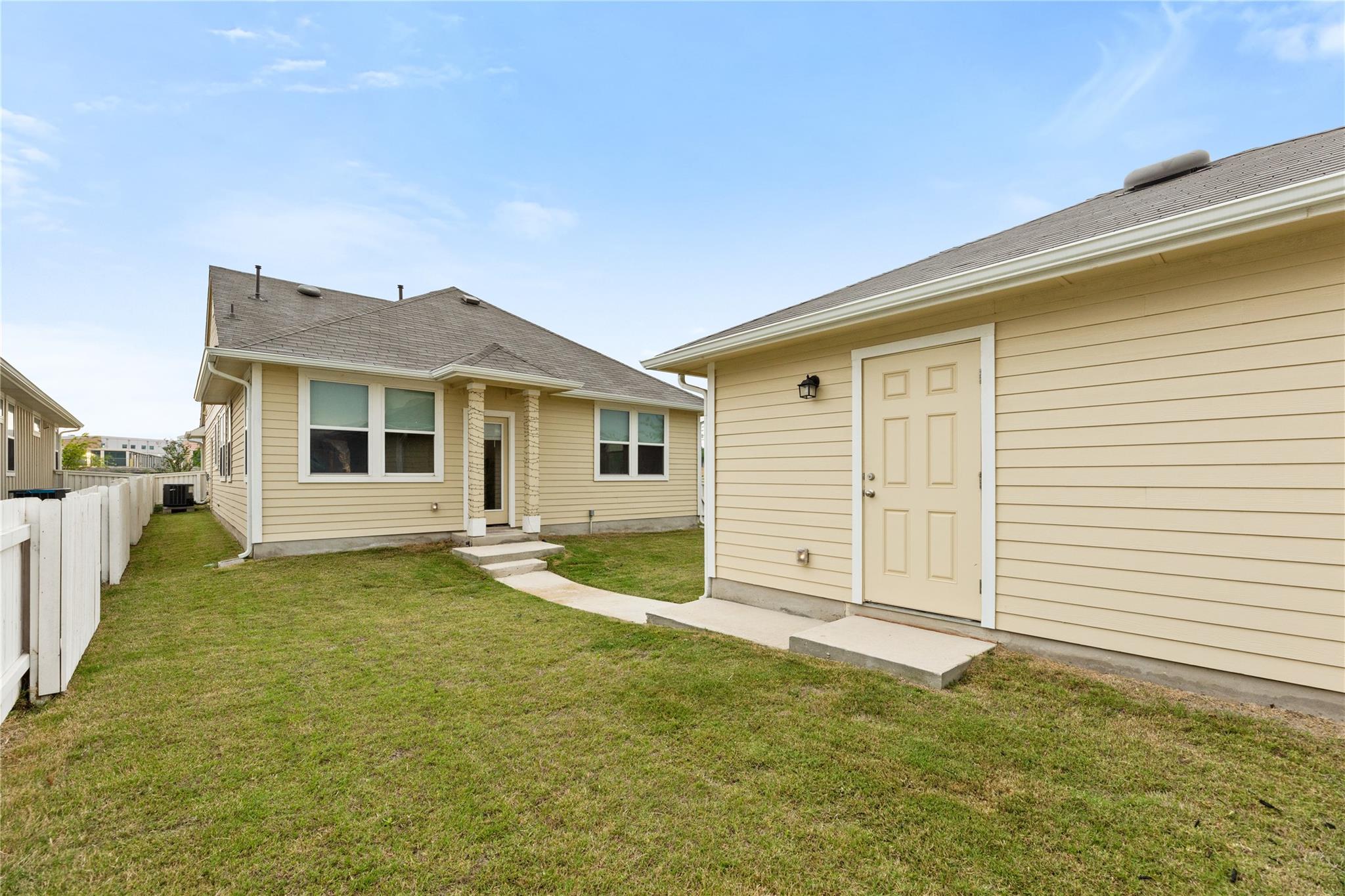 308 Catalina DR