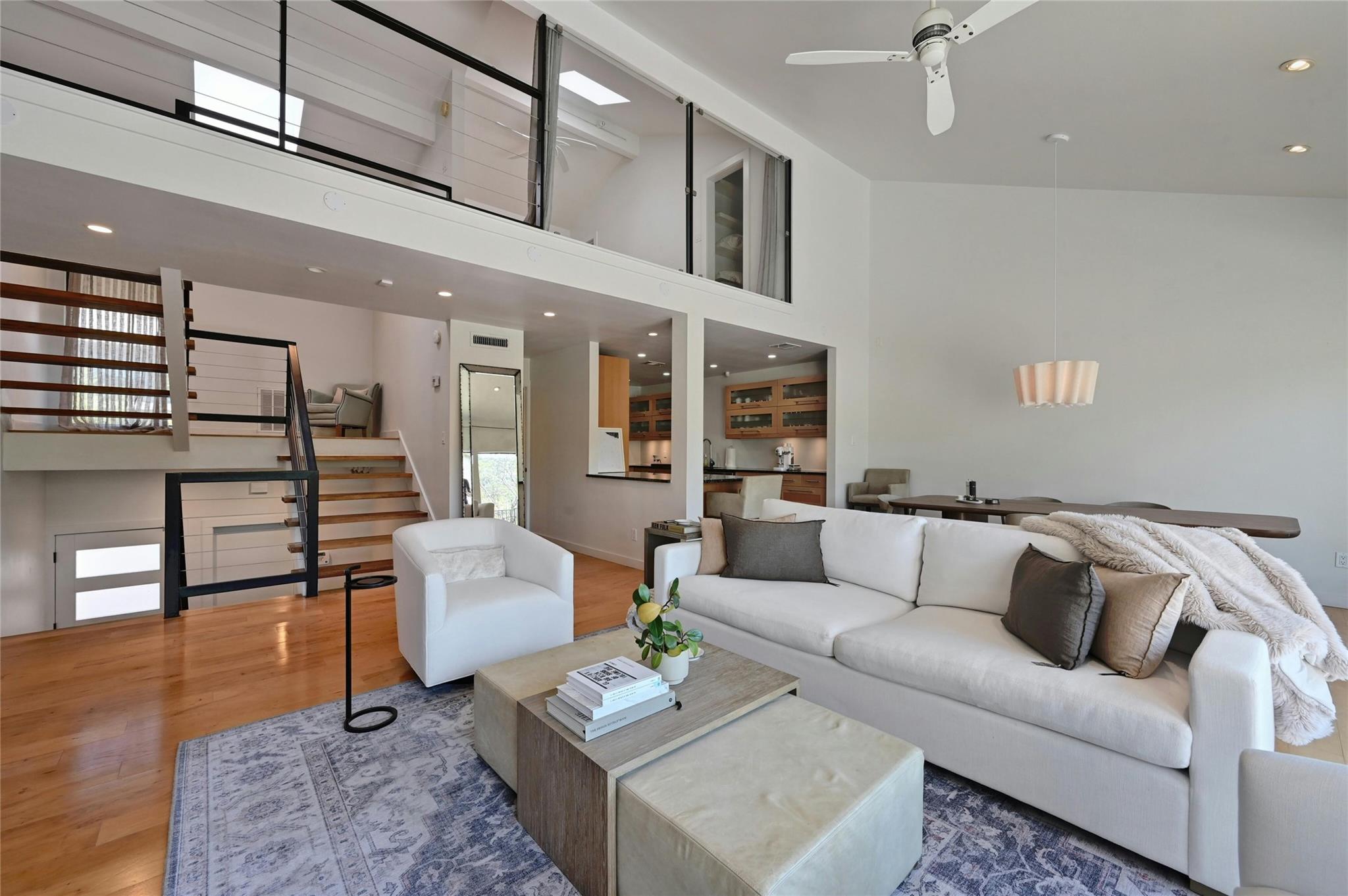 1821 Westlake DR # 132