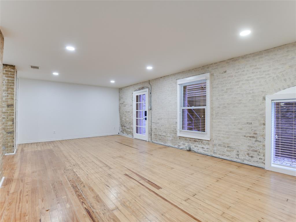 702 San Antonio ST # 101