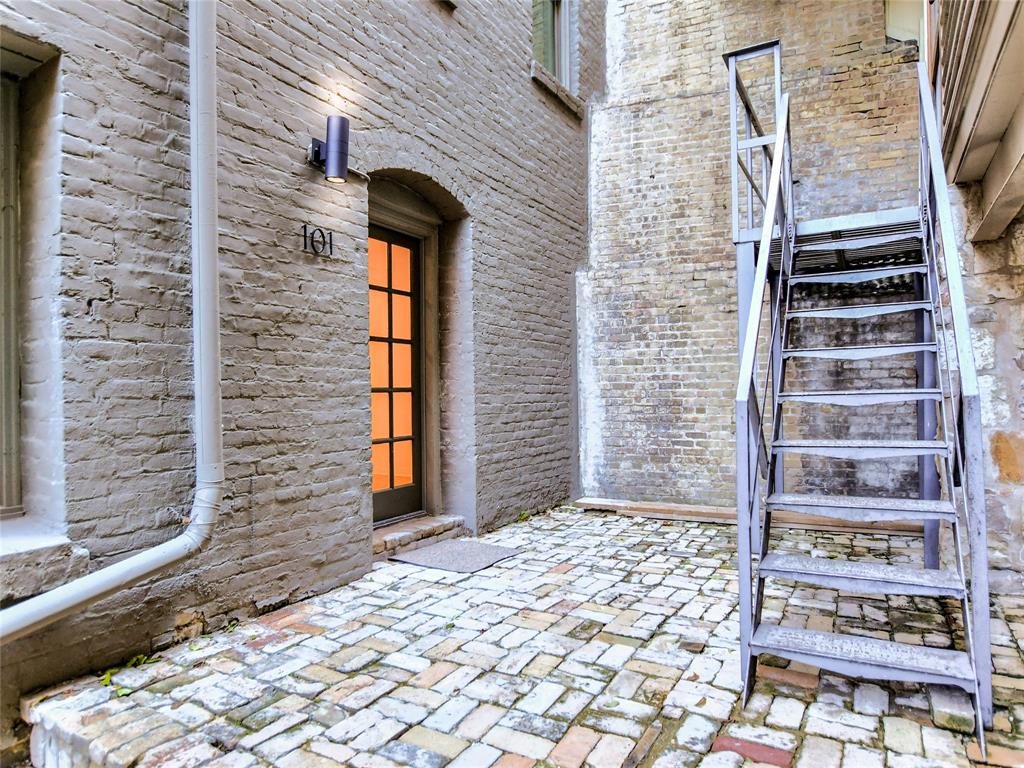 702 San Antonio ST # 101