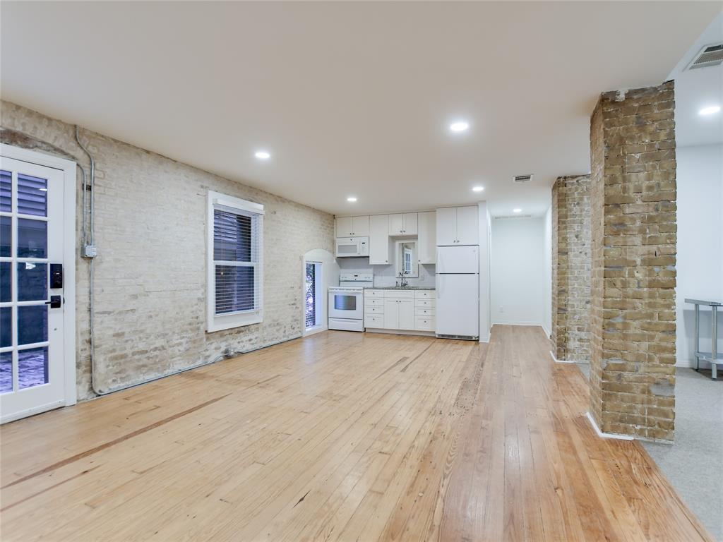 702 San Antonio ST # 101