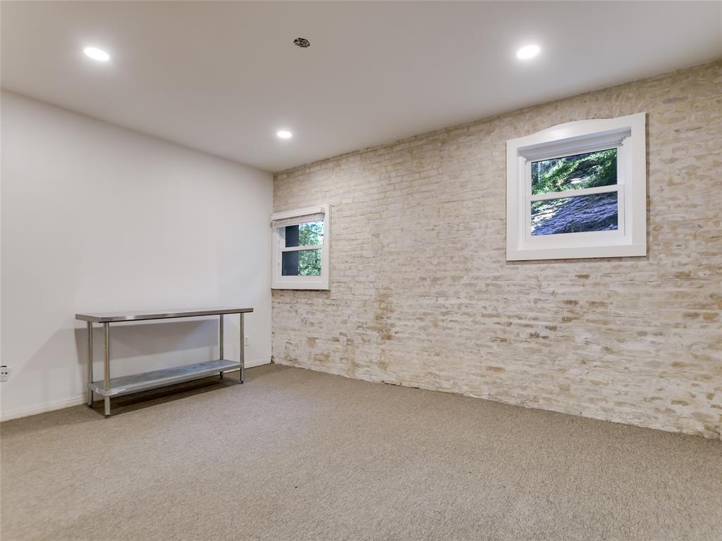 702 San Antonio ST # 101