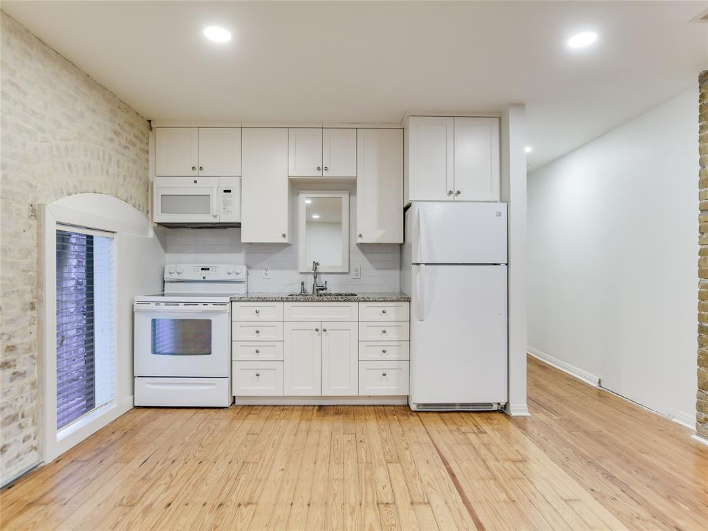 702 San Antonio ST # 101