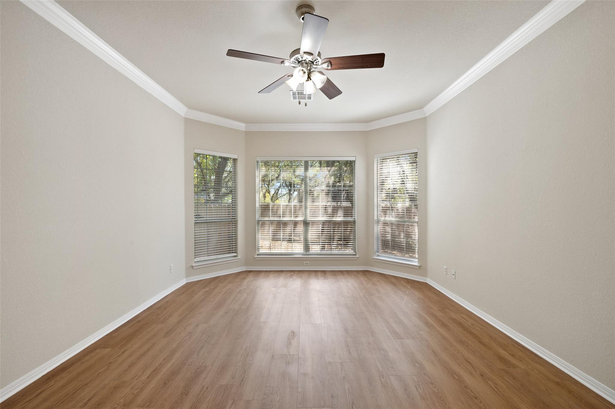 11505 Leon Grande CV