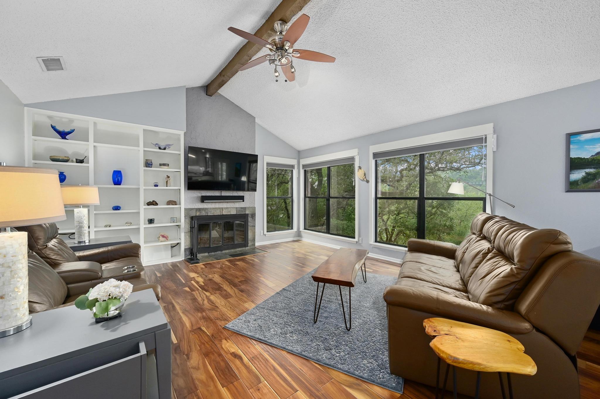 2009 S Oak Canyon RD