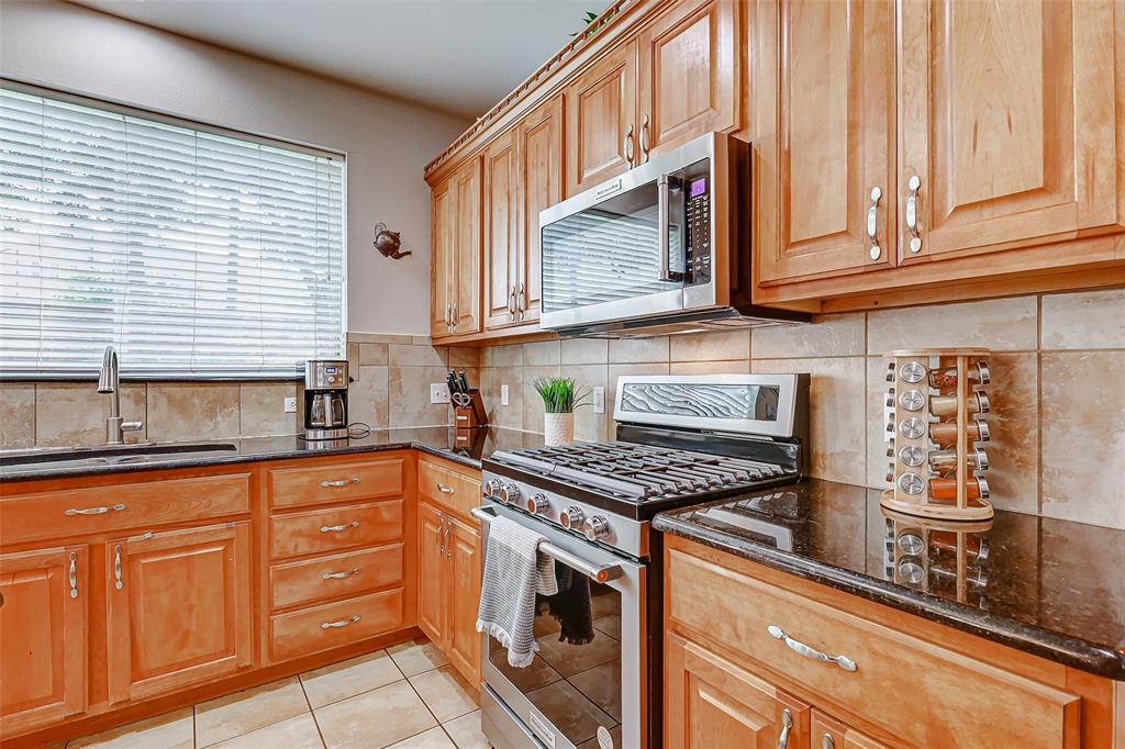 2213 Heritage Well LN