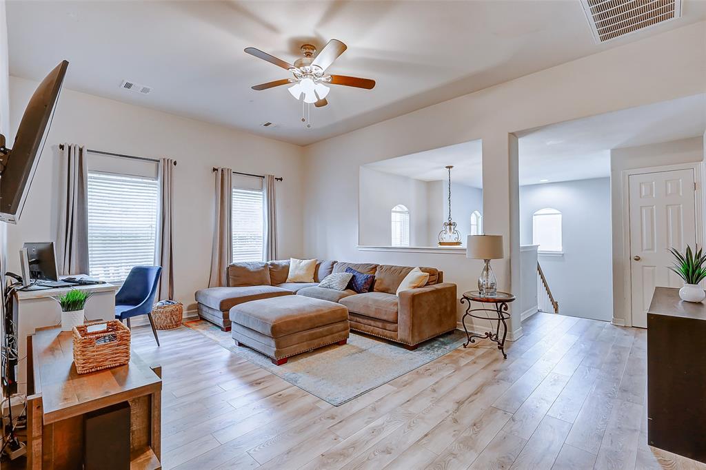 2213 Heritage Well LN