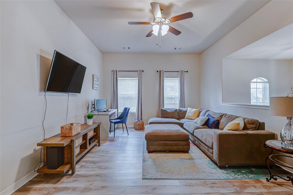 2213 Heritage Well LN