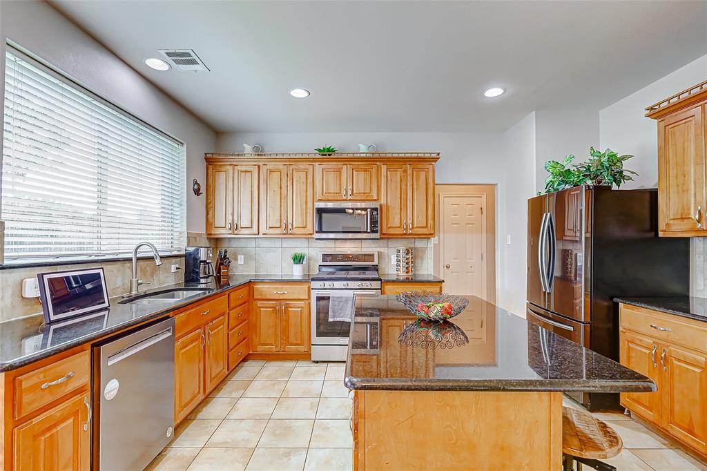 2213 Heritage Well LN