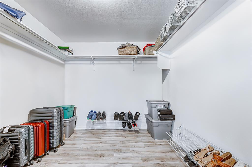 2213 Heritage Well LN