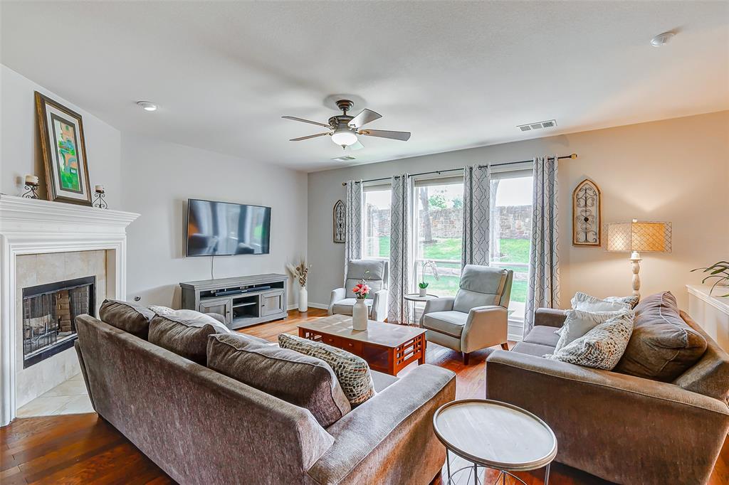 2213 Heritage Well LN