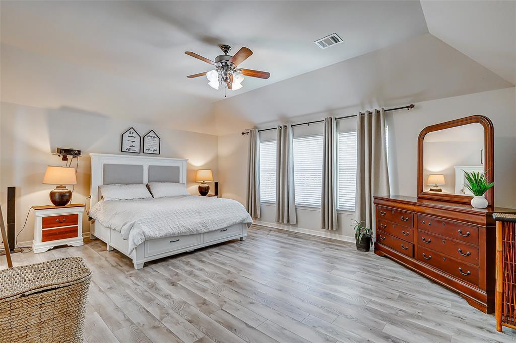 2213 Heritage Well LN