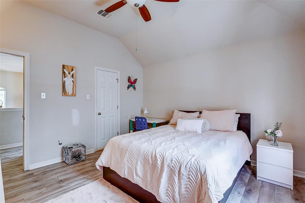 2213 Heritage Well LN