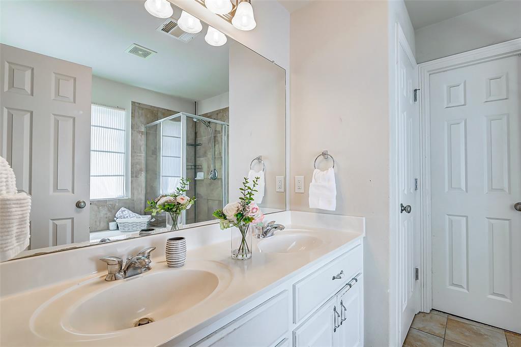 2213 Heritage Well LN