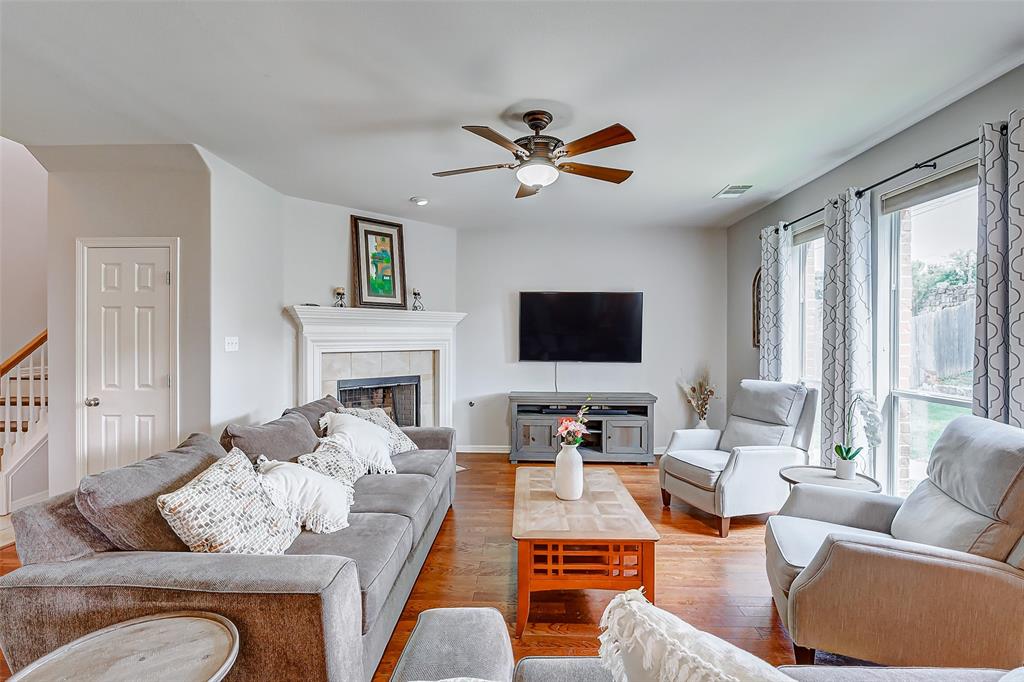 2213 Heritage Well LN