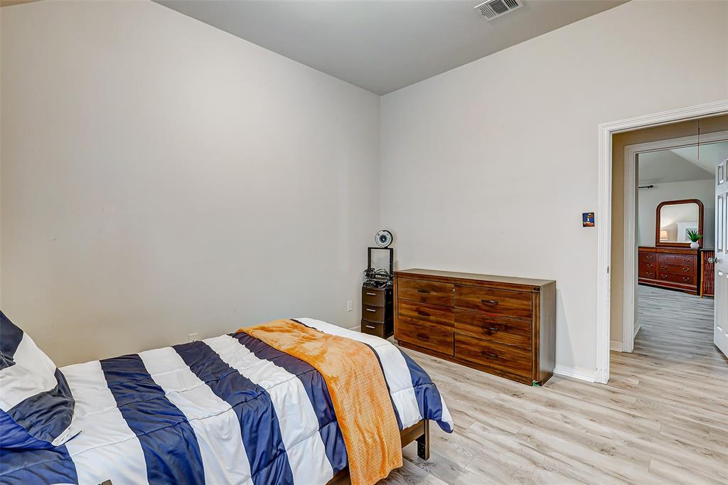 2213 Heritage Well LN