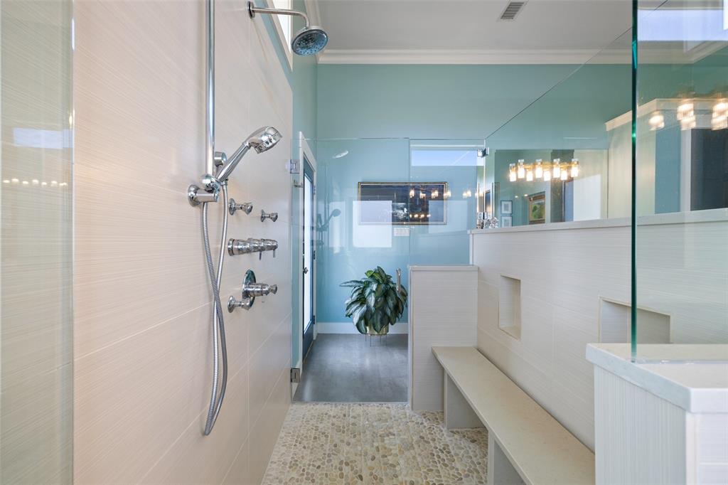408 Luna Vista DR