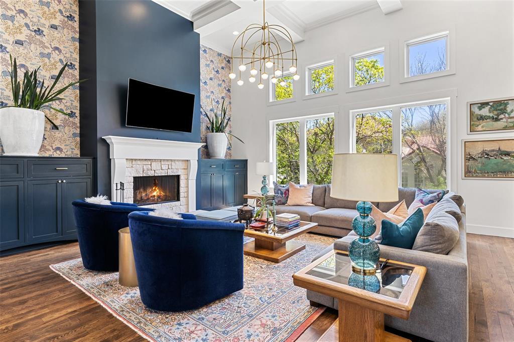 408 Luna Vista DR