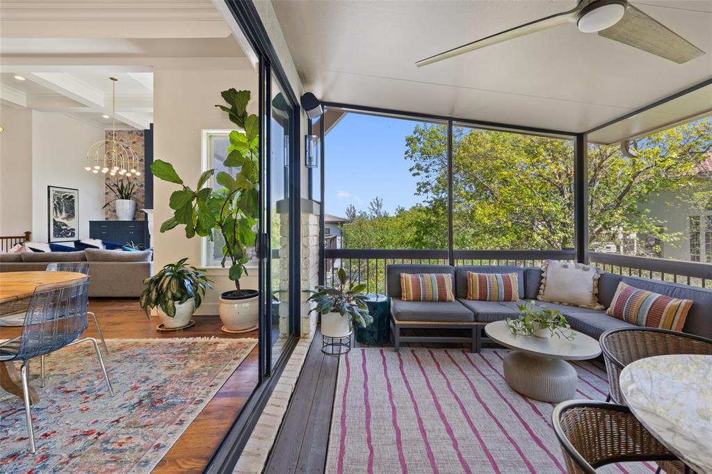 408 Luna Vista DR