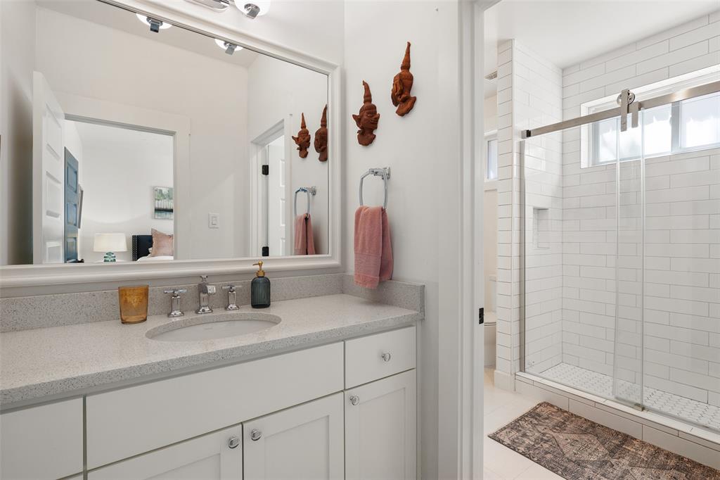 408 Luna Vista DR