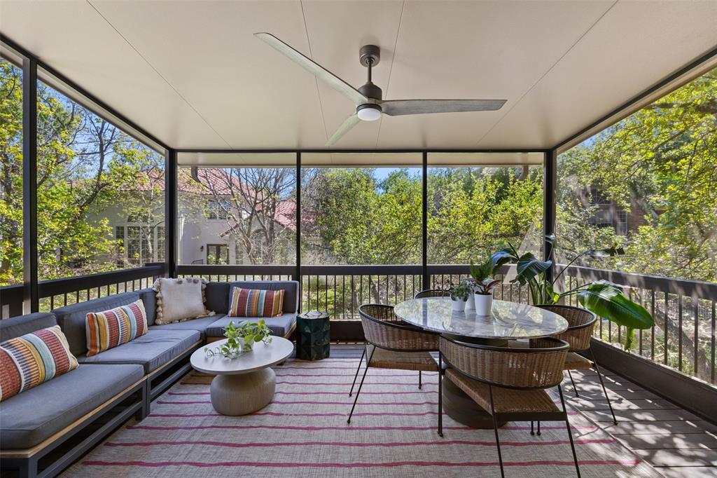 408 Luna Vista DR
